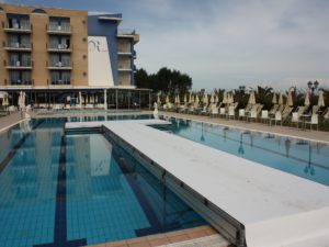 passerella in piscina